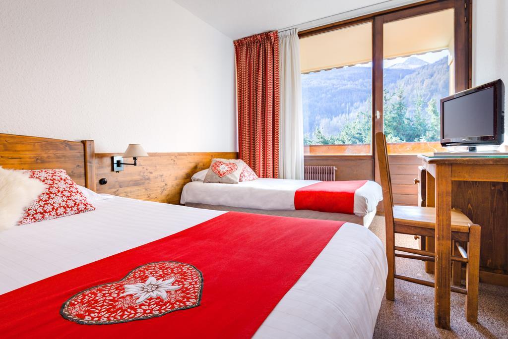 Hotel Plein Sud Serre Chevalier Room photo